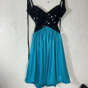 Homecoming Party Dress Sz 3 Black And Teal Bubble Hem